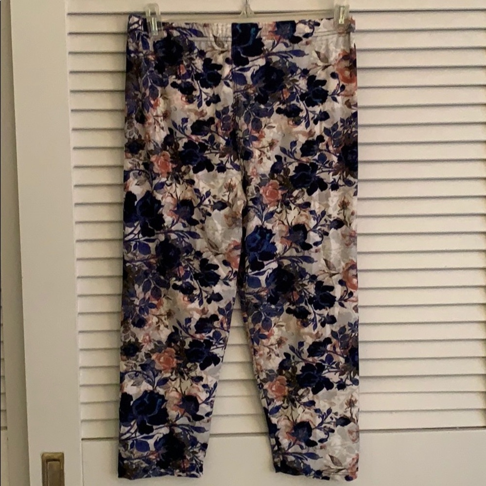 Floral Capris